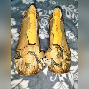 Custom made shoes